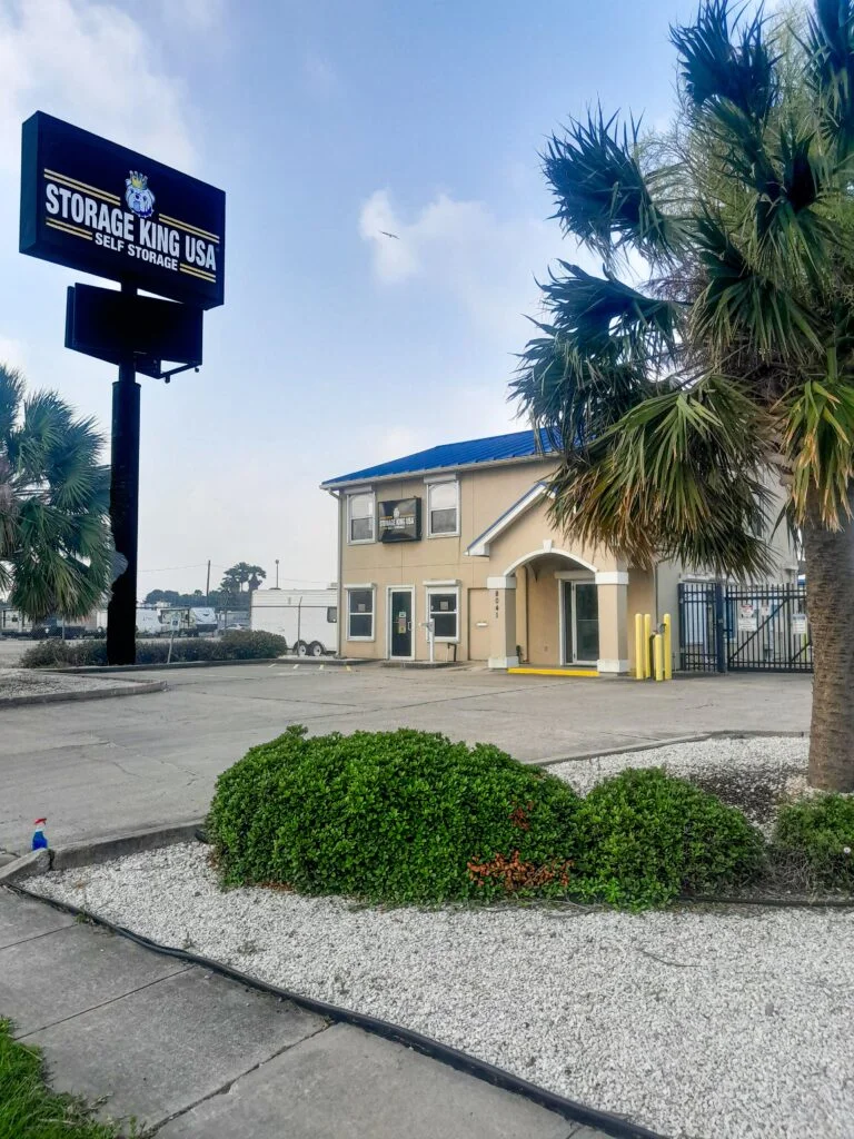 {ANDOVER PROPERTIES ACQUIRES PREMIUM SELF-STORAGE FACILITY IN CORPUS CHRISTI, TX}